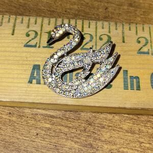 Vintage Swan Brooch Pin Silver‎ Tone Aurora Borealis Rhinestones Elegant Sparkle
